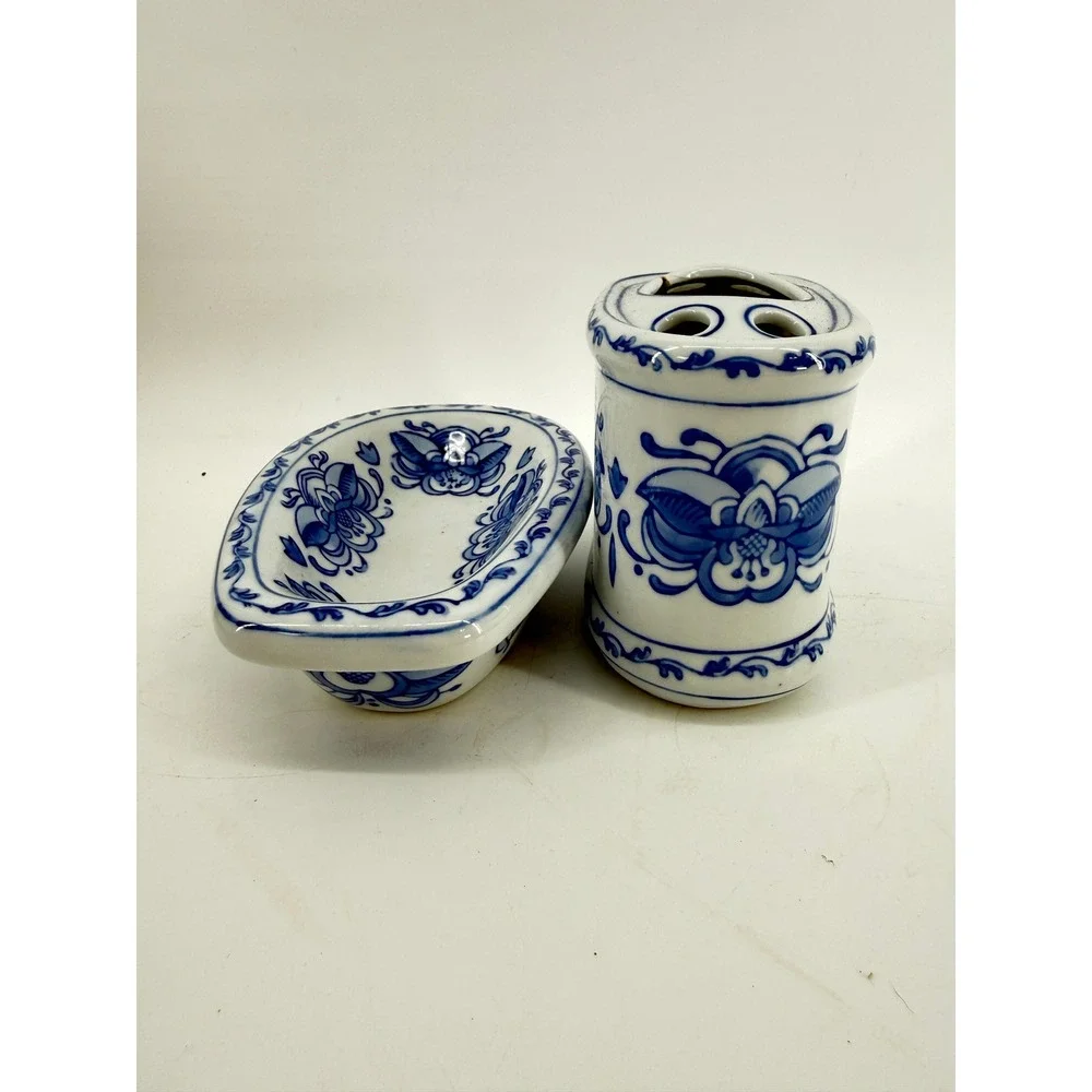 Unbranded Bathroom Vanity Set 1970s OS Blue White Floral Ceramic 2pc Vintage